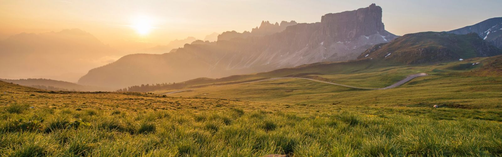 photo 1434725039720 aaad6dd32dfe scaled